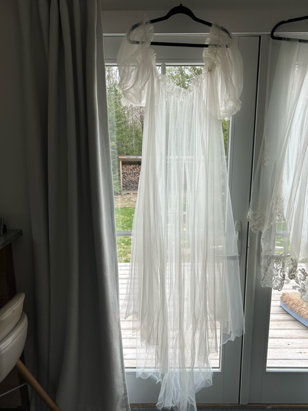 Ivory Tulle Puff Sleeve Bridal Cape